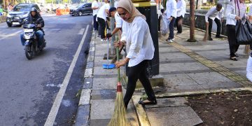 aksi bersih-bersih