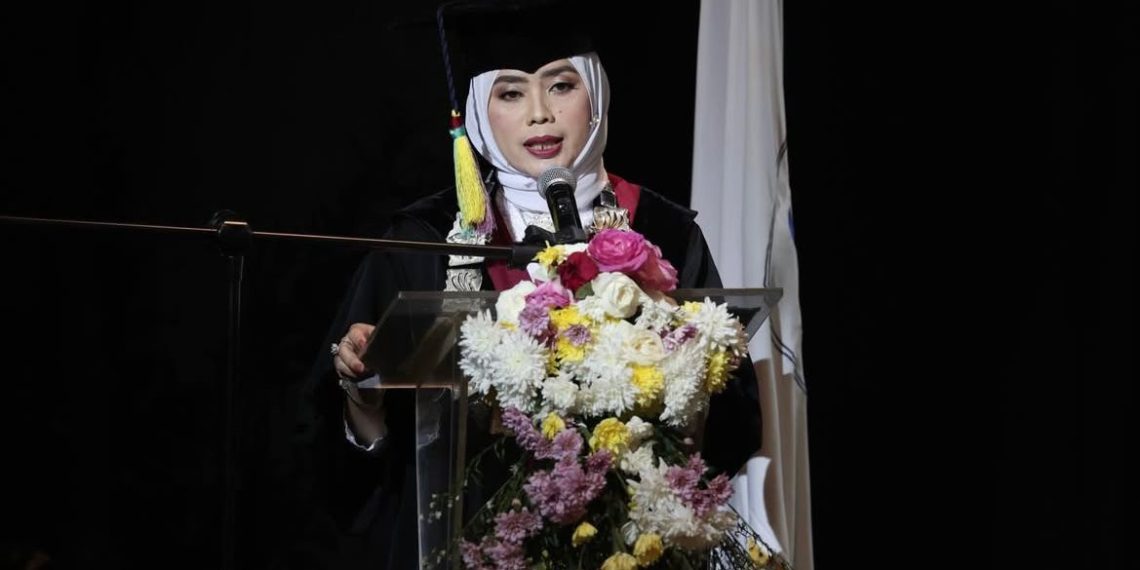 Prof. Dr. Neneng Yanti Khozanatu Lahpan, S.Ag., M.Hum, Ph.D.,