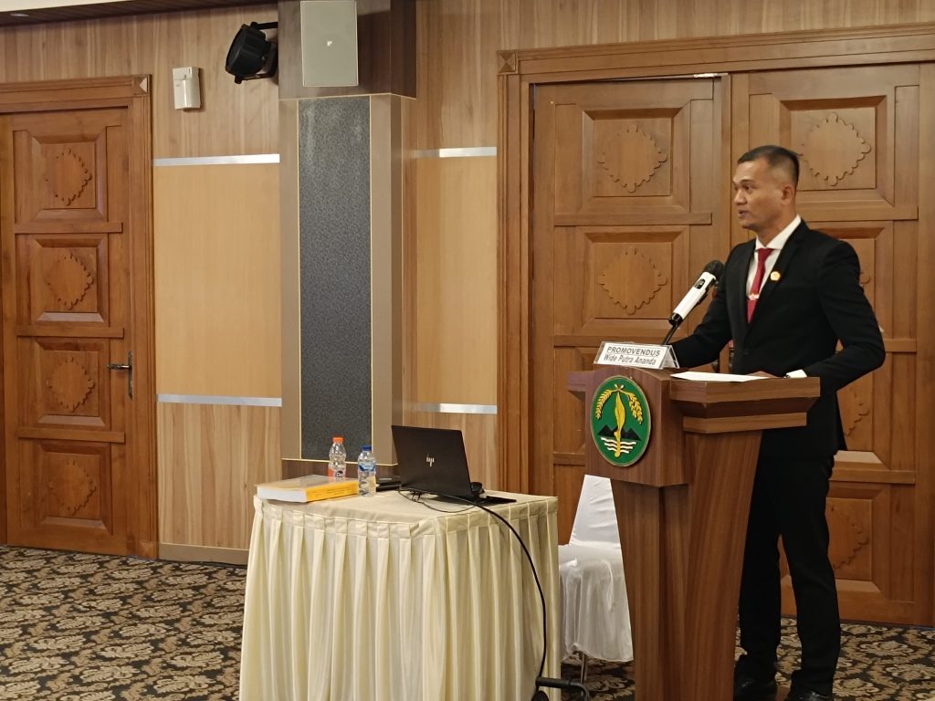 Sidang Doktor Wide Putra