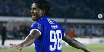 selebrasi Ramon Tanque usai jebol gawang Bali United. (instagram/@persib)