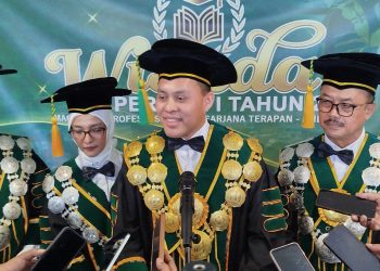 wisuda unjani